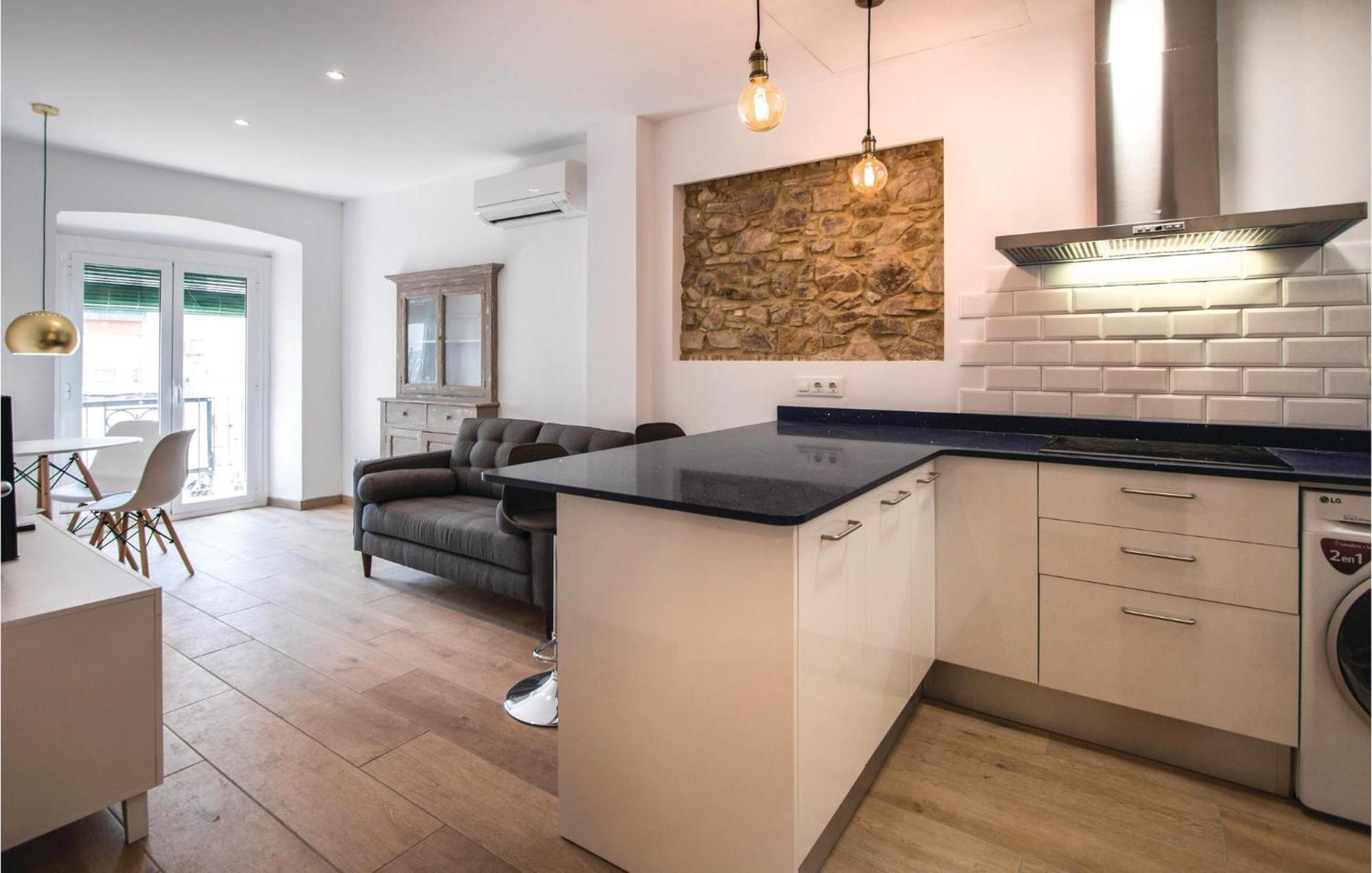 Amazing Apartment In Blanes With Kitchen Eksteriør bilde