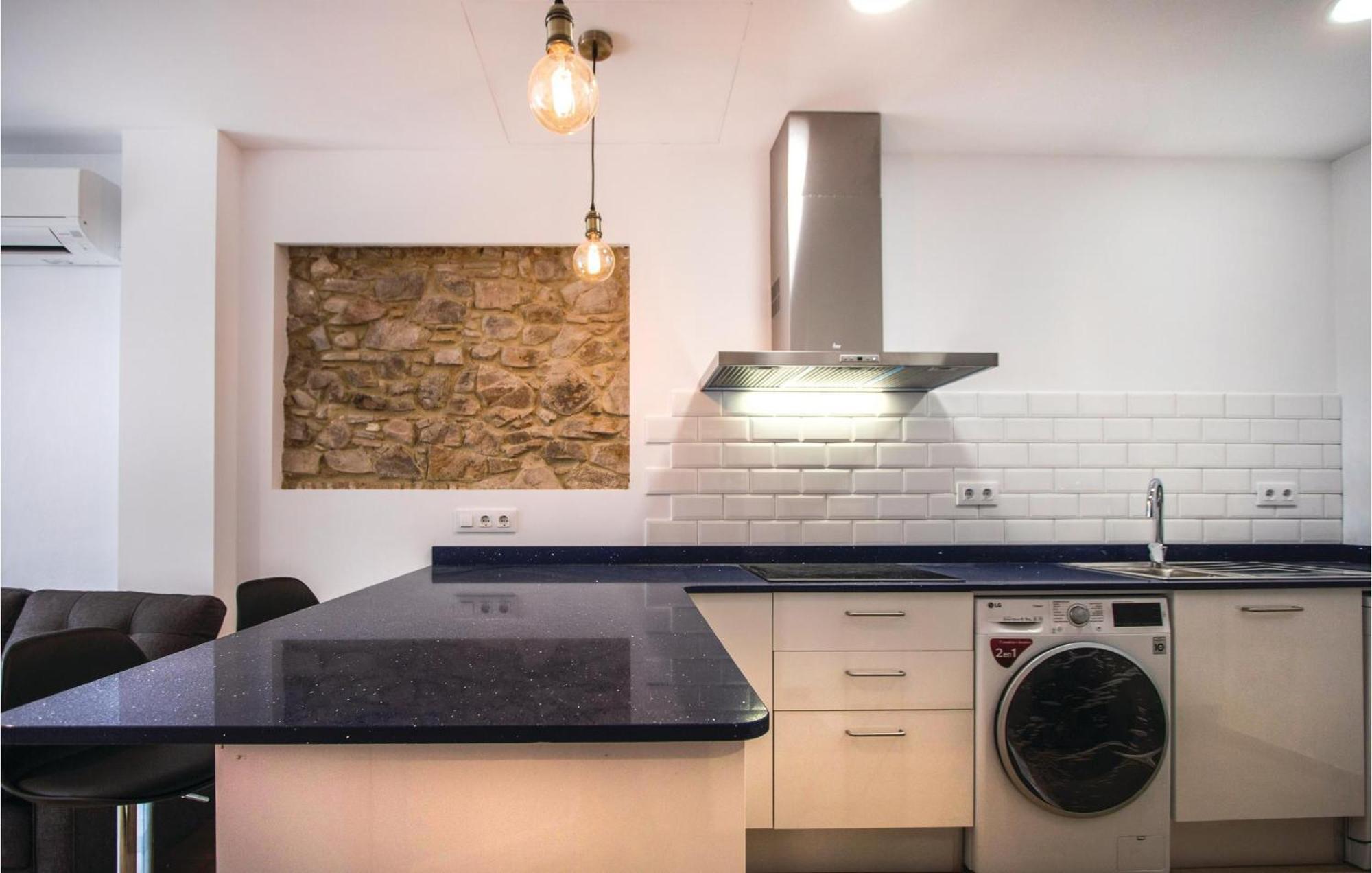 Amazing Apartment In Blanes With Kitchen Eksteriør bilde
